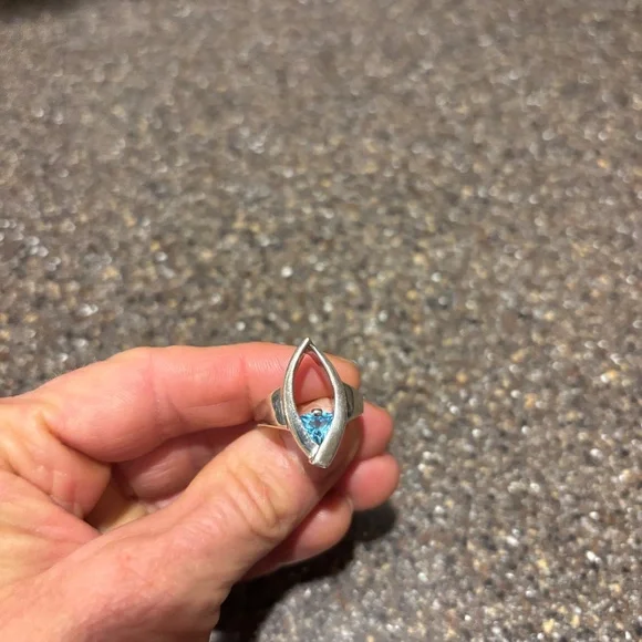 Women’s statement ring - Picture 2 of 4